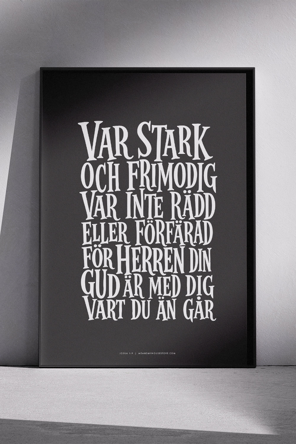 Poster: Var stark och frimodig
