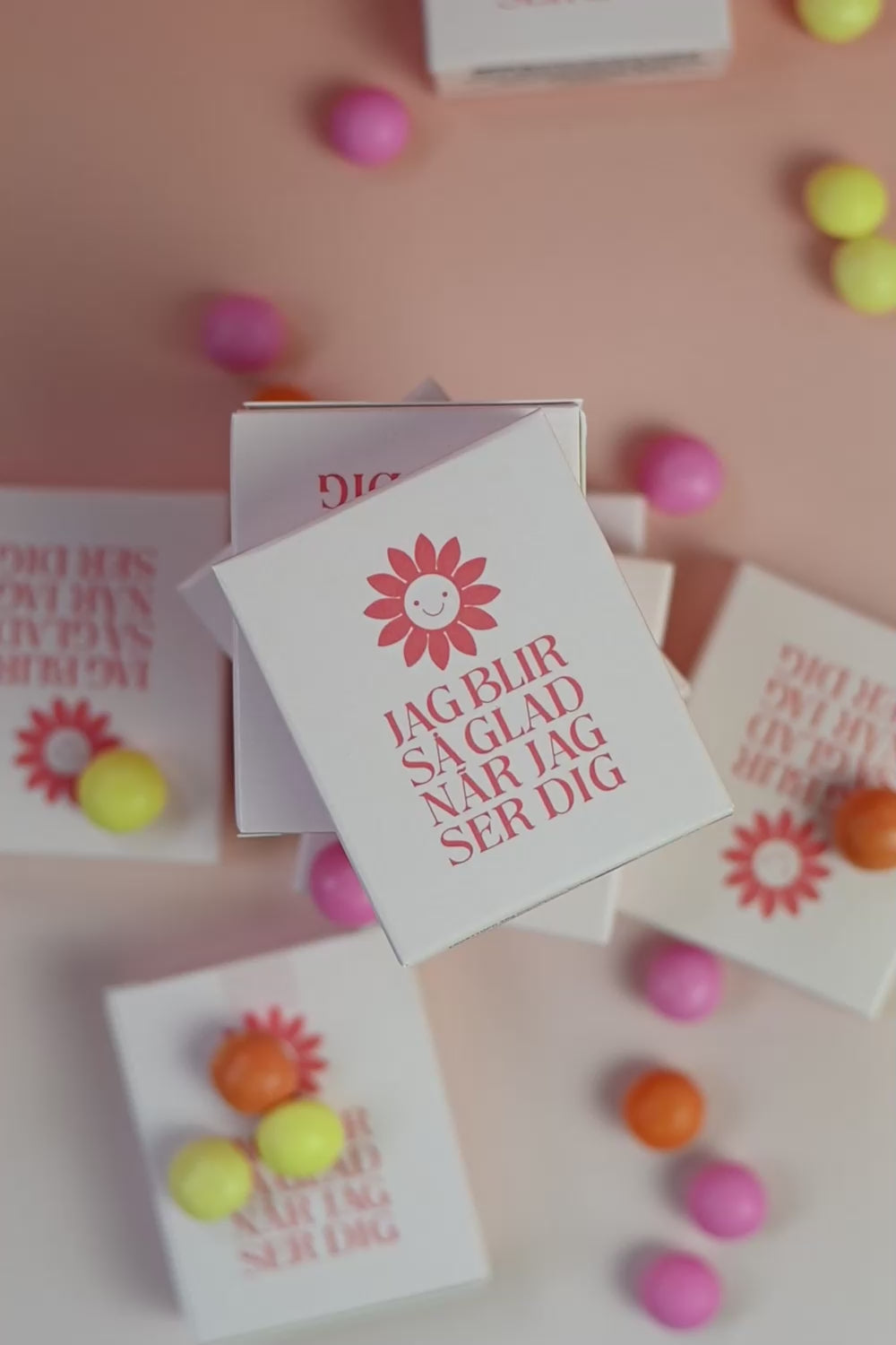 Ladda video: Tablettask: Jag blir så glad när jag ser dig