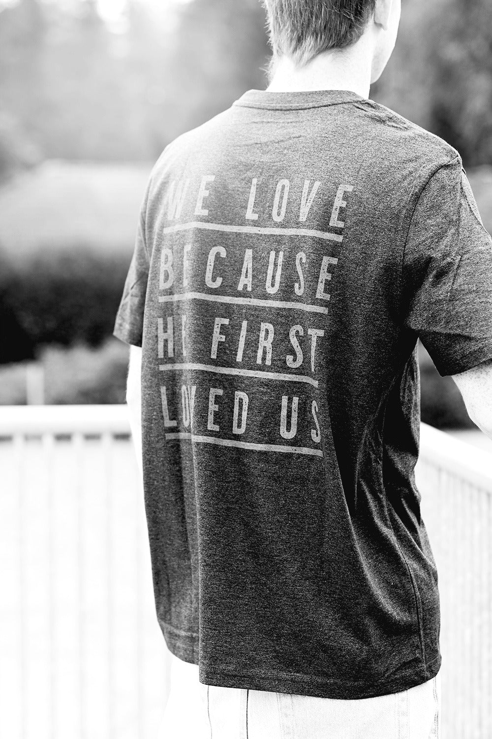 Eko-t-shirt: We love because He first loved us