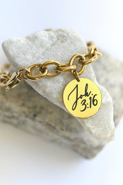 Guldfärgat armband: Joh. 3:16