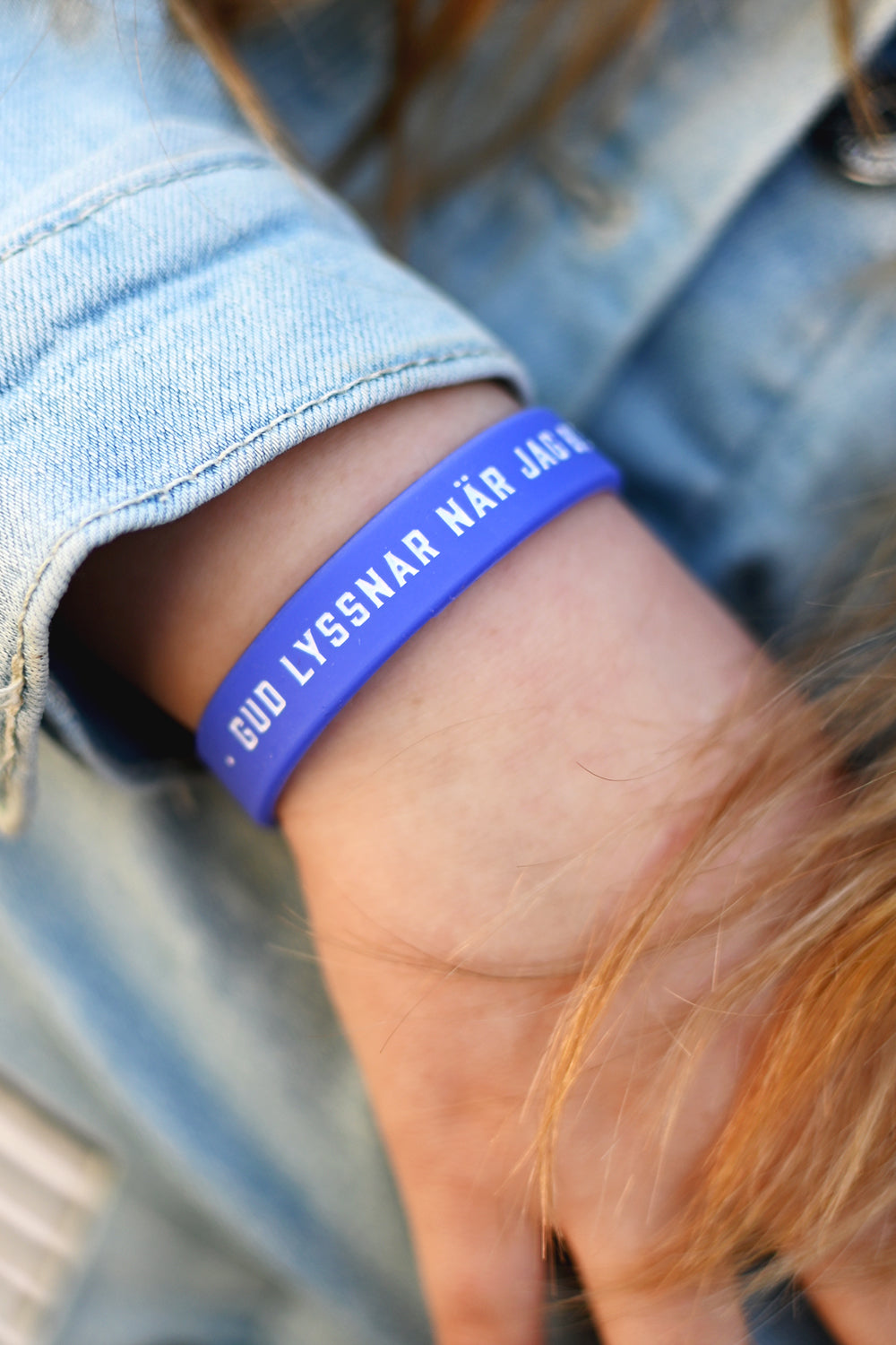 Silikonarmband: Gud lyssnar när jag ber (barnstorlek)