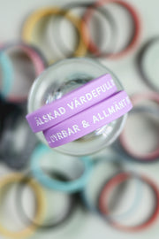 Silikonarmband i barnstorlek: Älskad, värdefull, dyrbar (lila)