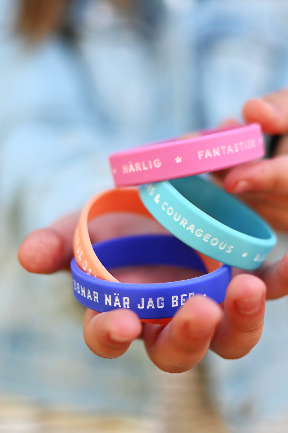 Silikonarmband: Gud lyssnar när jag ber (barnstorlek)