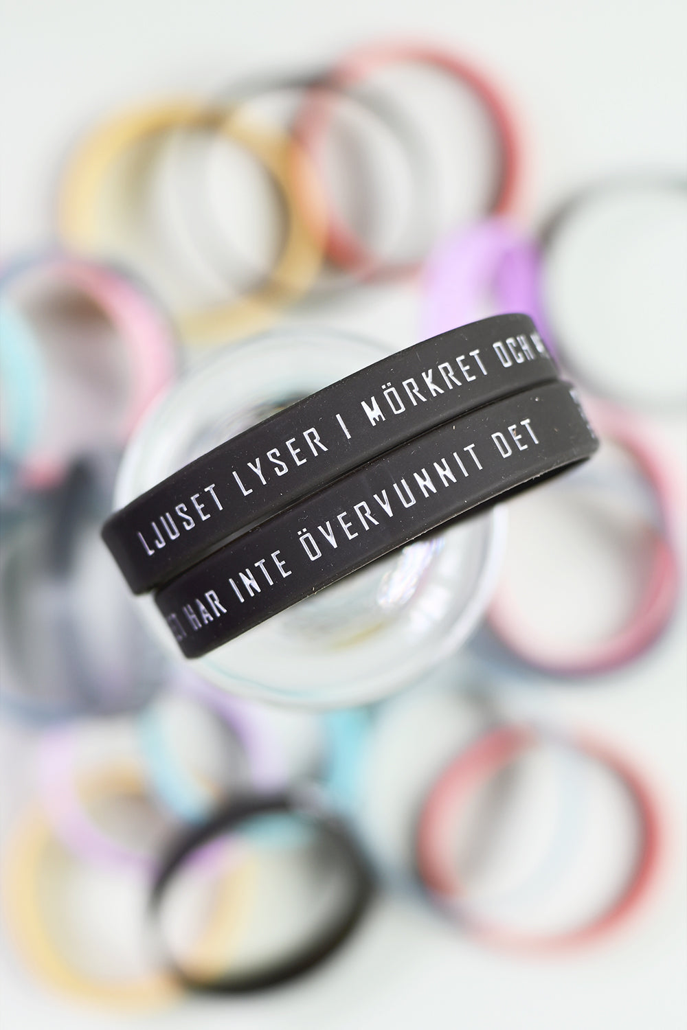 Silikonarmband: Ljuset lyser i mörkret