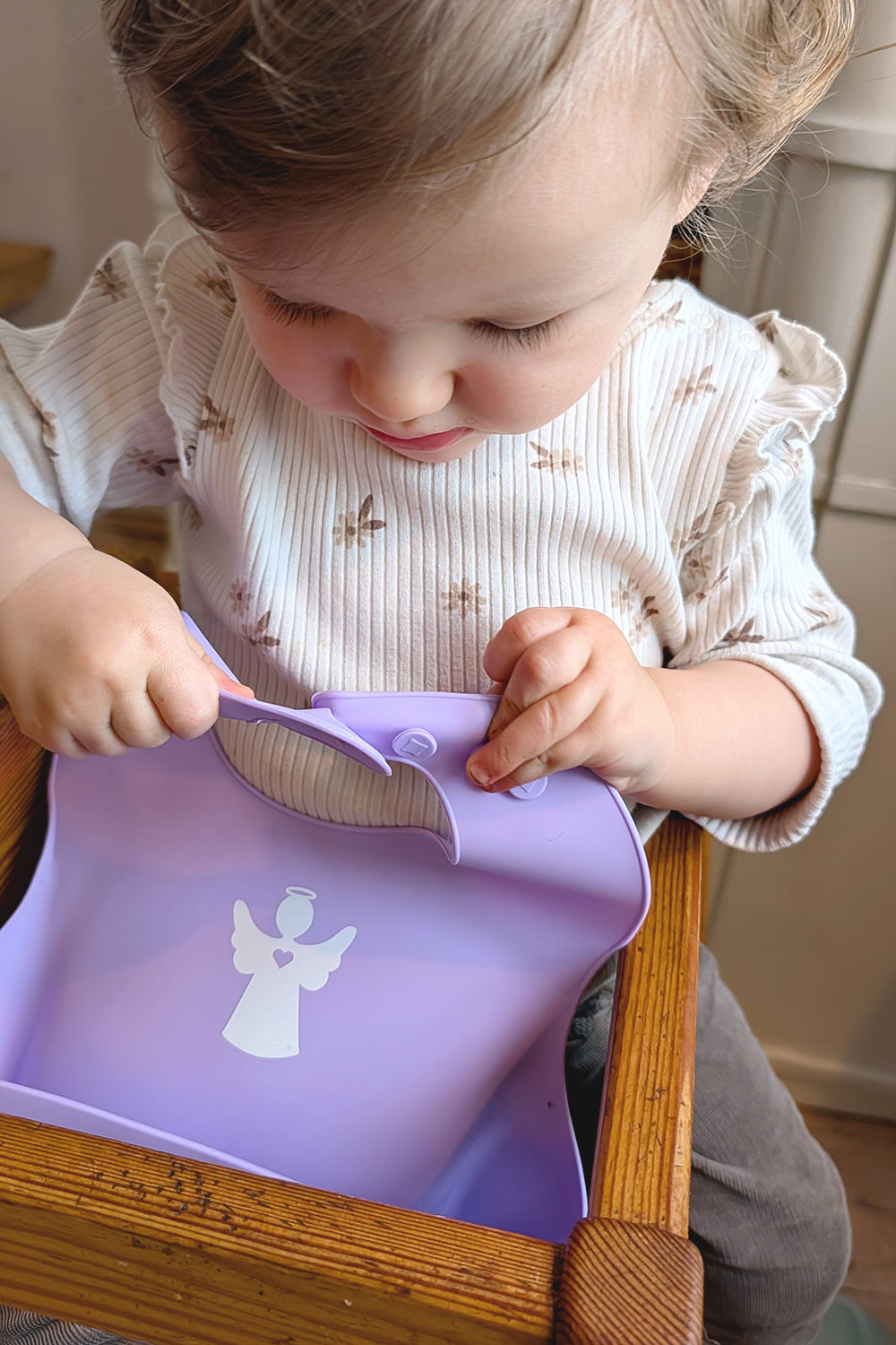 Haklapp i lila: Ängel