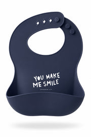Natthimmelsfärgad haklapp i mjuk silikon: You make me smile!