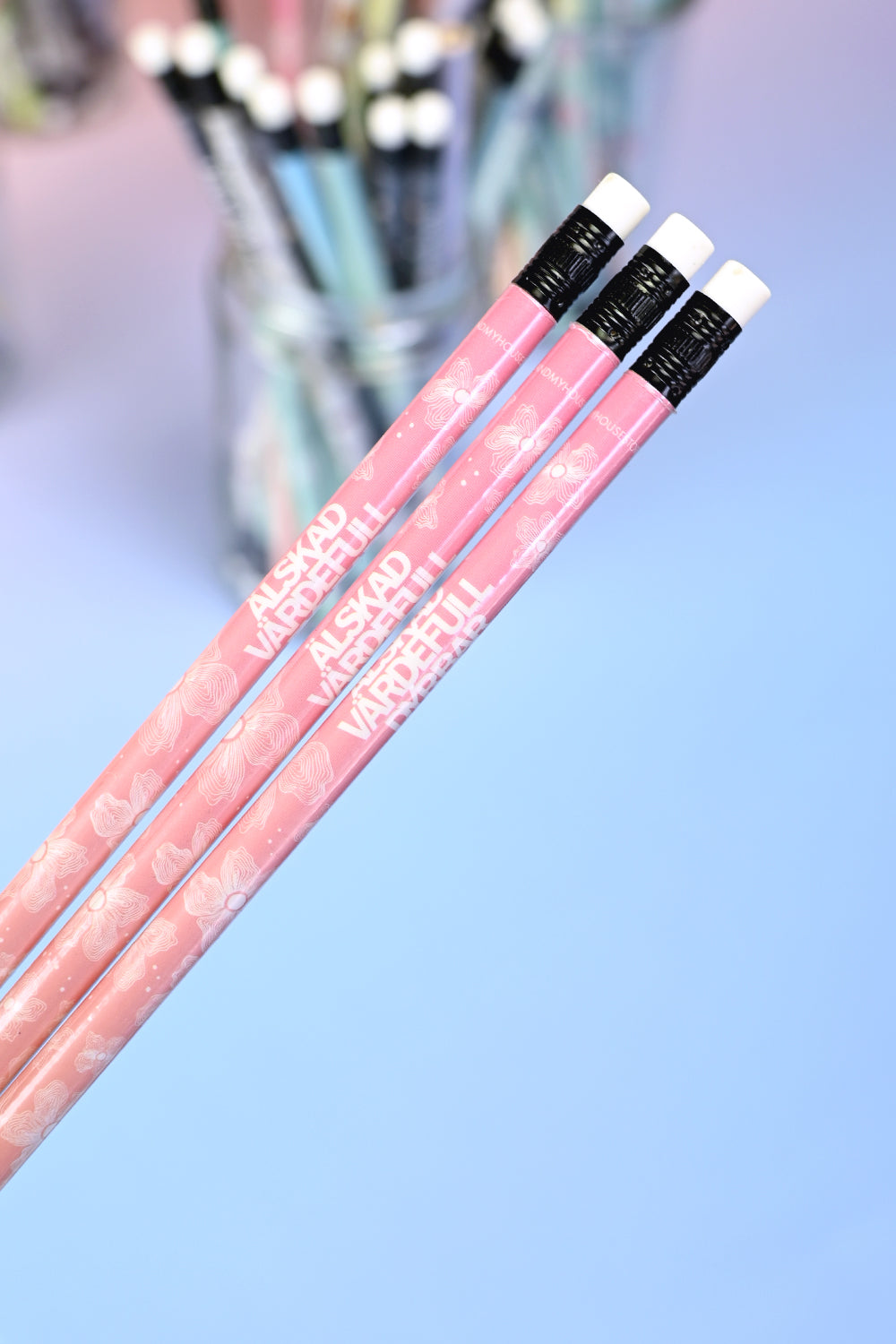 Blyerts i rosa: Älskad, värdefull, dyrbar