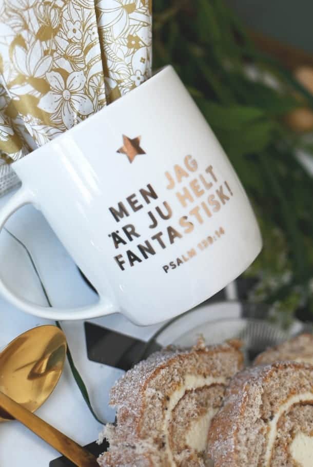 Mugg med guldtryck: Men jag är ju helt fantastisk!