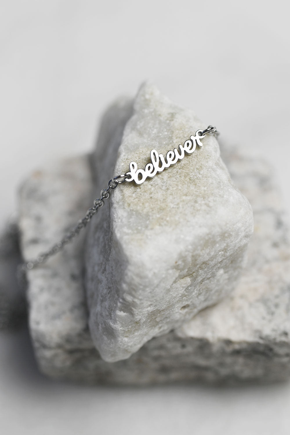 Halsband: Believer