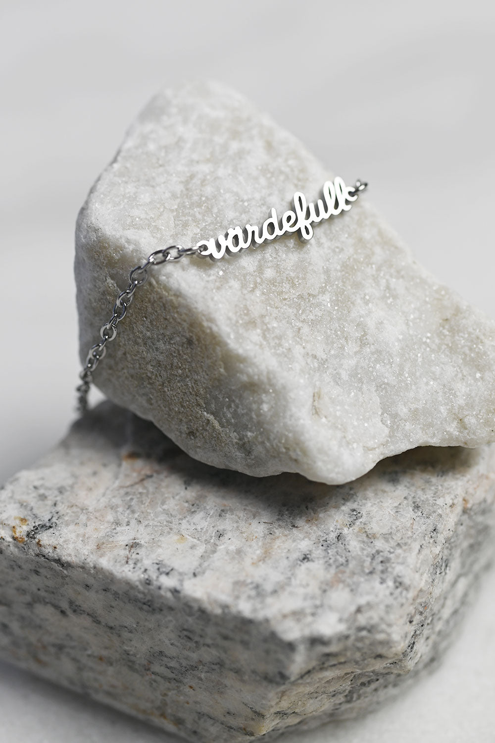 Halsband: Värdefull