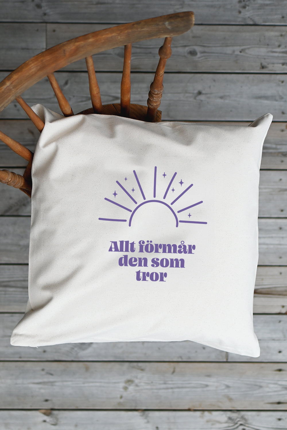 Kuddfodral med sol: Allt förmår den som tror