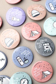 Pin badges in a big pack: På äventyr med Gud (adventures with God)