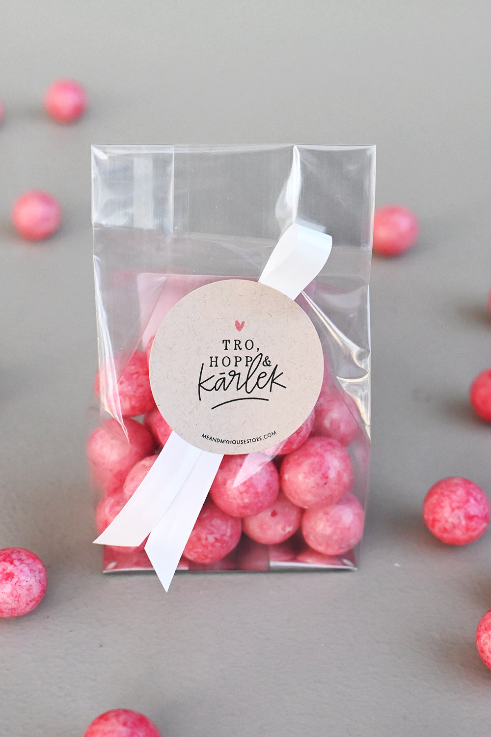 Hallon-lakritskulor: Tro, hopp & kärlek