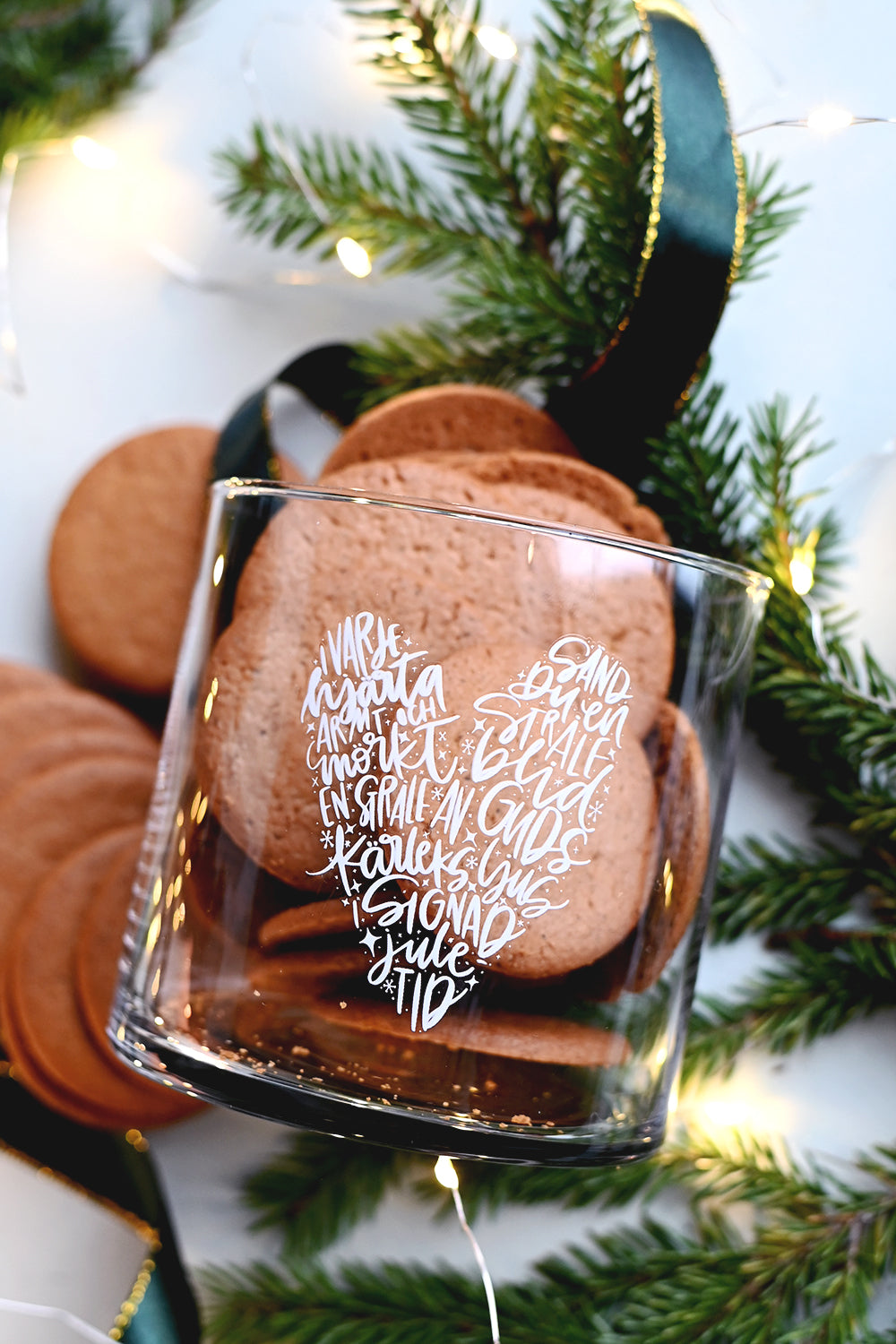 Ljuslykta: I varje hjärta armt och mörkt