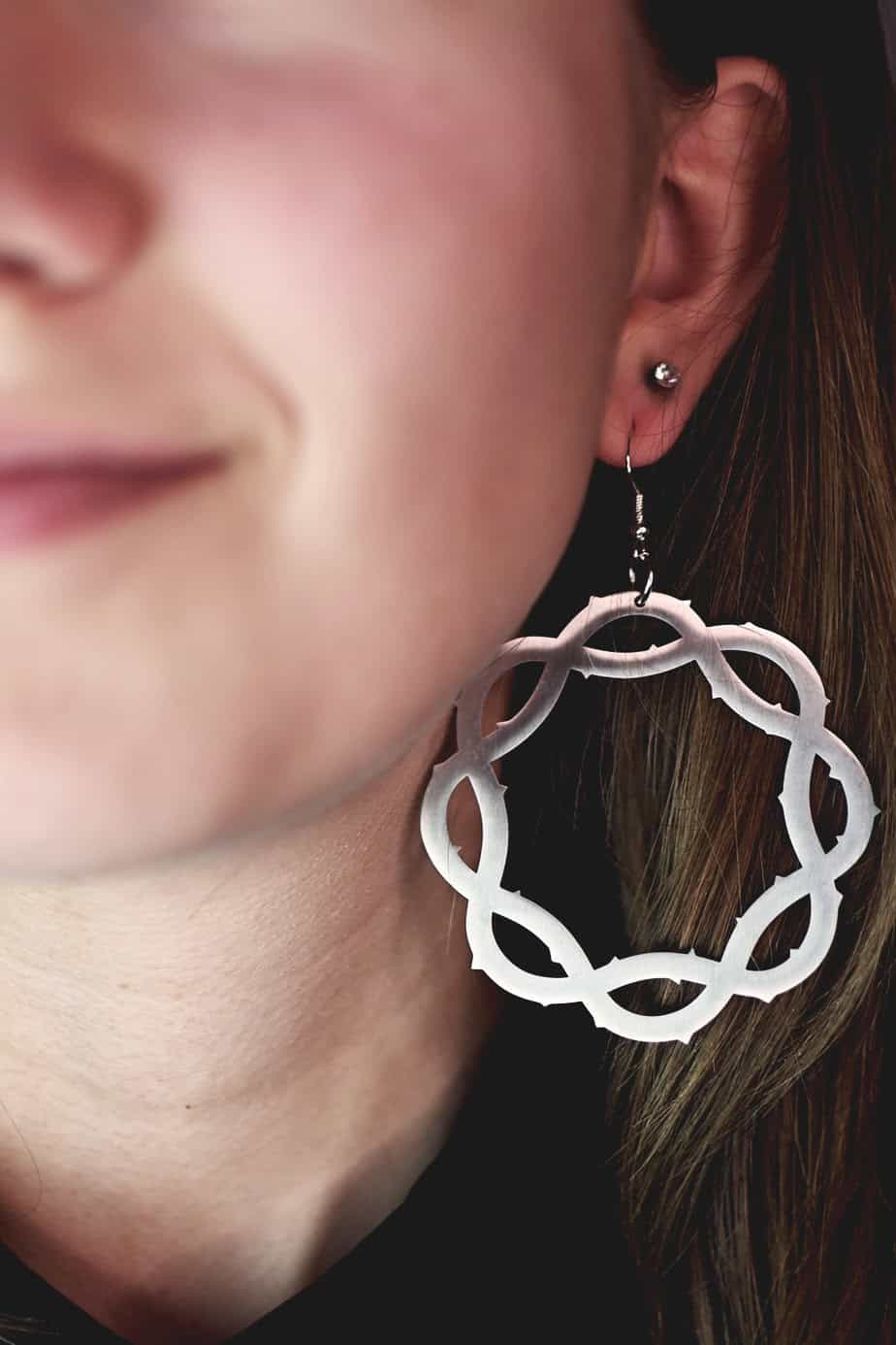 Stora örhängen: Crown of Thorns