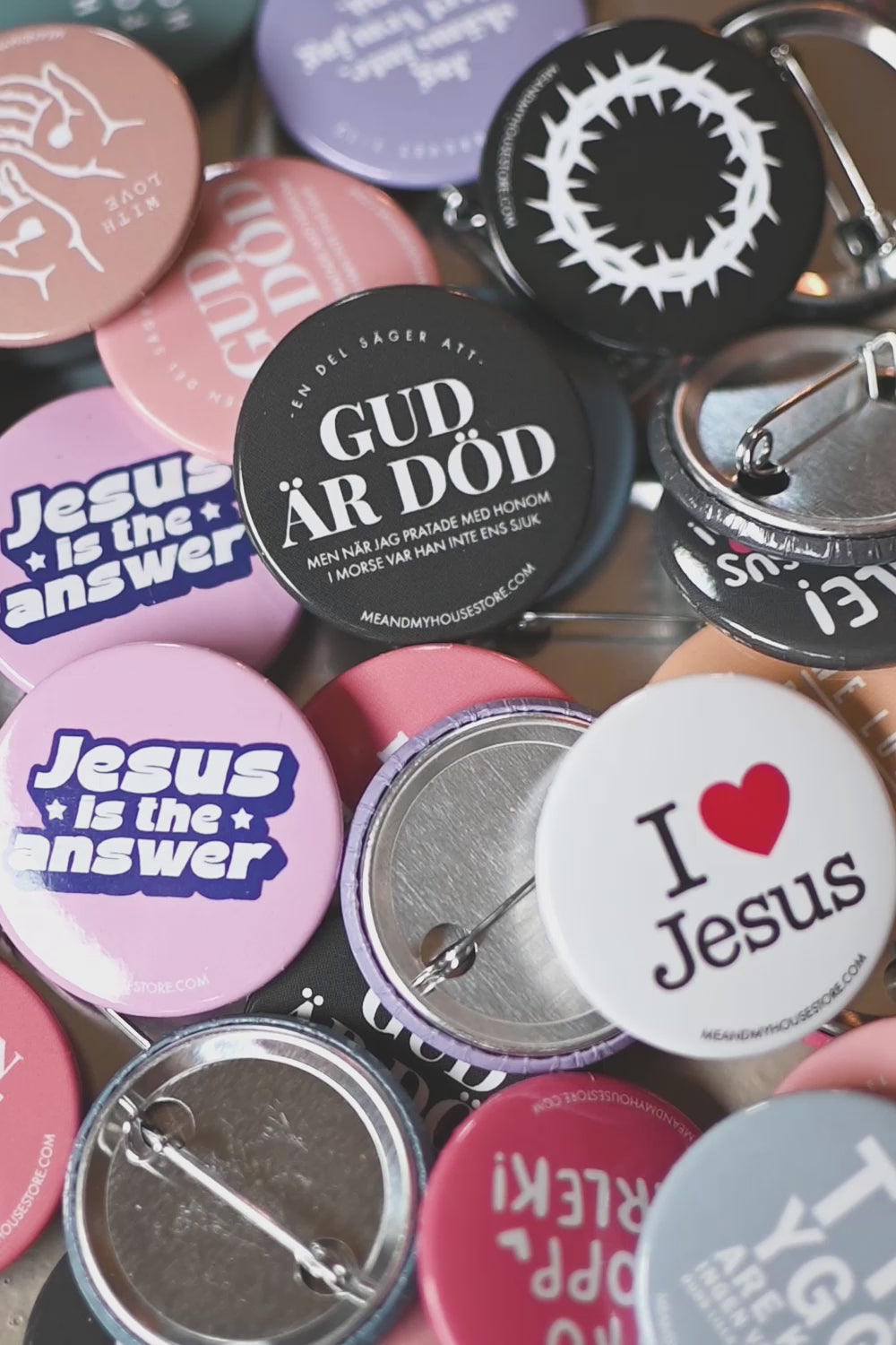 Ladda video: Storpack: Blandade knappar