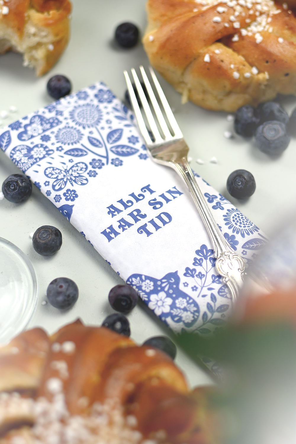 Servett i blått: Allt har sin tid