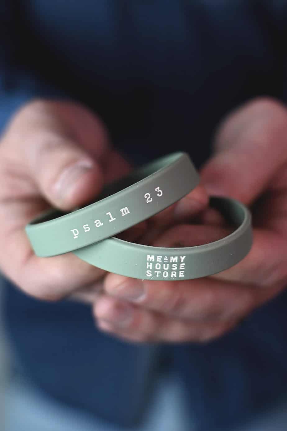 Silikonarmband i grönt: Psalm 23
