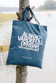 Tygkasse i blått: Älskad, värdefull, dyrbar