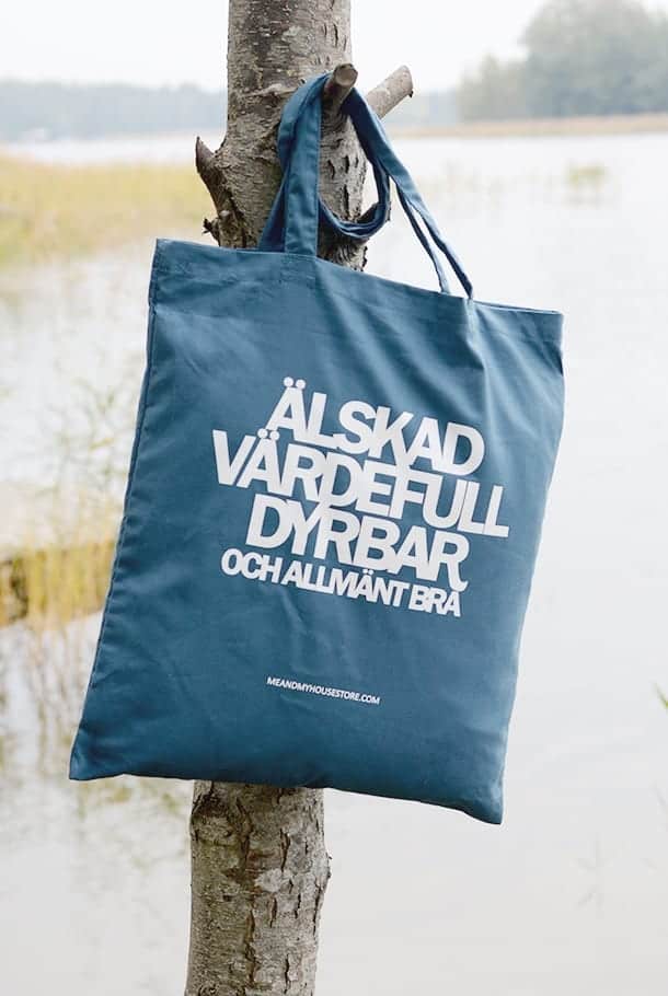 Tygkasse i blått: Älskad, värdefull, dyrbar