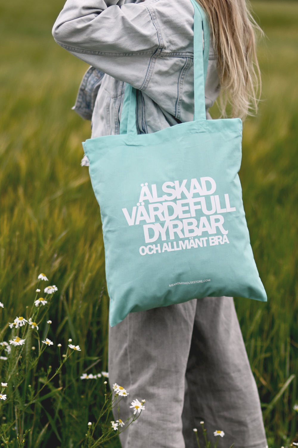 Tygkasse i mint: Älskad, värdefull, dyrbar. Och allmänt bra.
