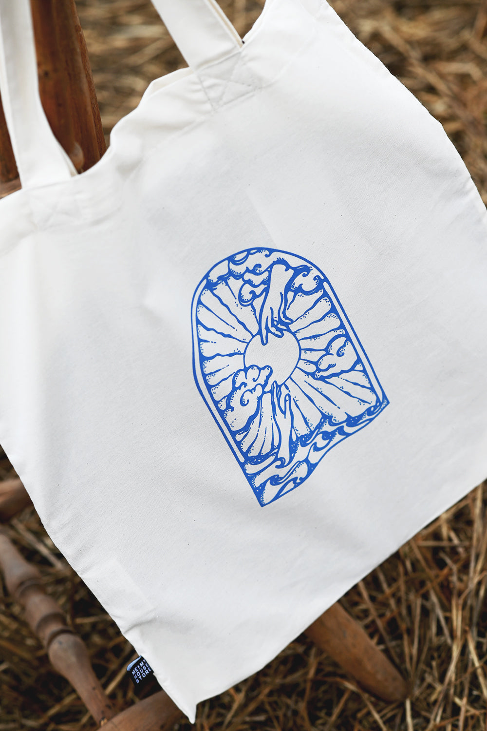 Tygkasse sydd genom hjälpprojekt i Indien: Guds hand