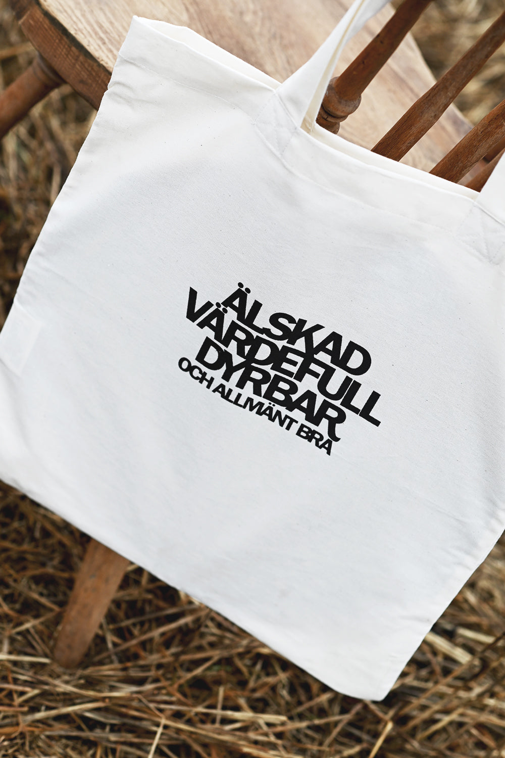 Tygkasse sydd genom hjälpprojekt i Indien: Älskad, värdefull, dyrbar