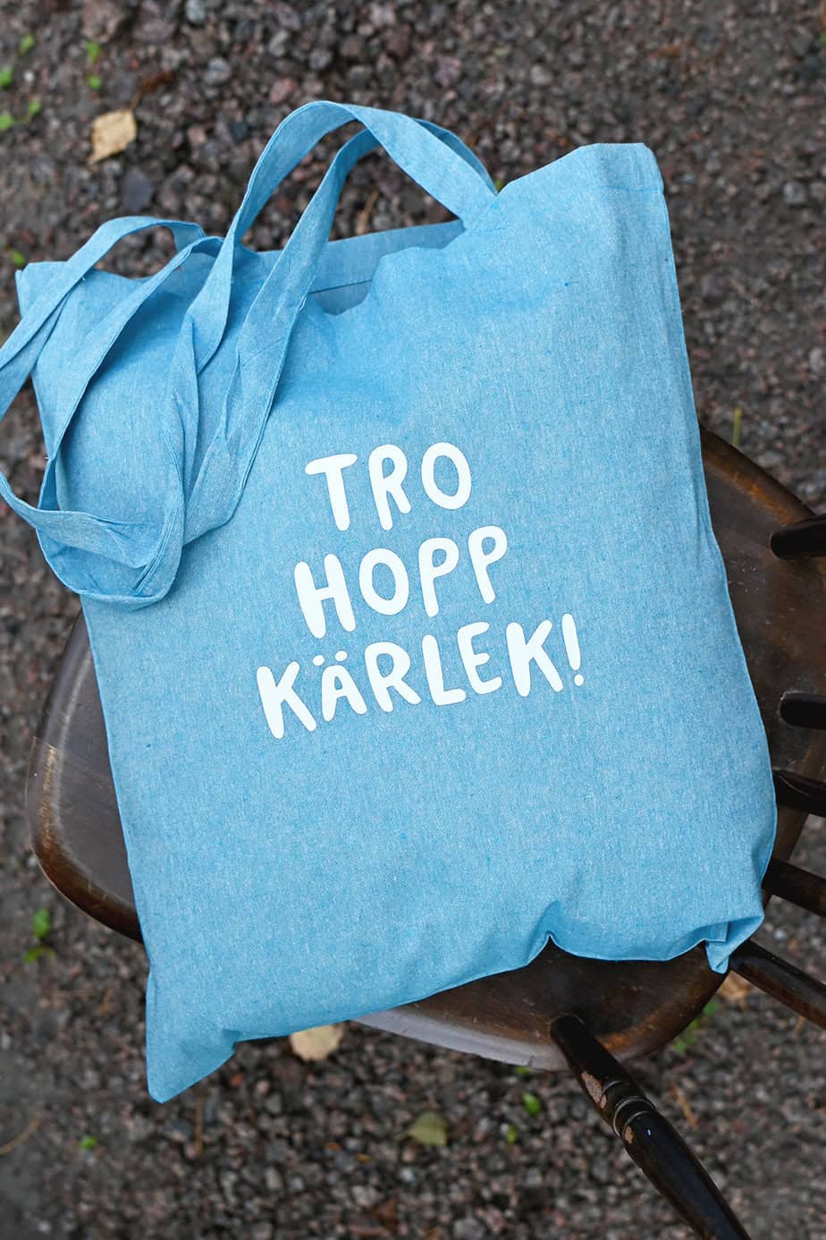 Blå melerad tygkasse av återvunnen bomull: Tro, hopp, kärlek!