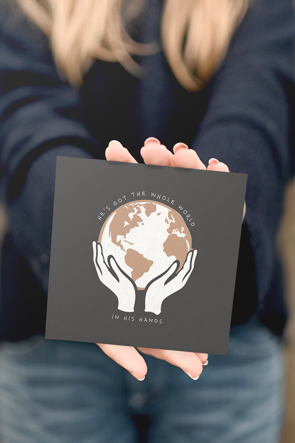 Kvadratiskt kort: He's got the whole world