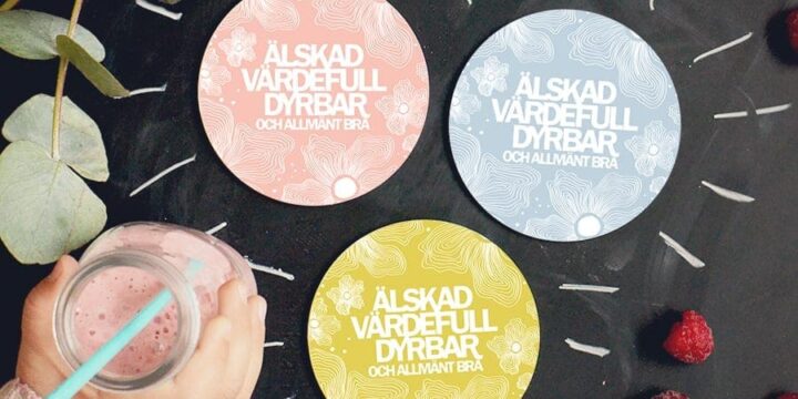Rosa glasunderlägg i trä: Älskad, värdefull, dyrbar - Me & My House Store