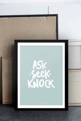 Blå poster: Ask, seek, knock