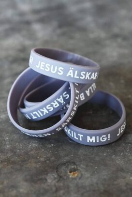 Silikonarmband Jesus älskar alla barnen