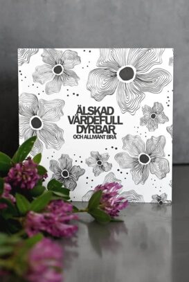 Litet kvadratiskt kort: Älskad, värdefull, dyrbar. Och allmänt bra. - Me & My House Store